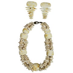 Monies Carved Horn Necklace with Earrings