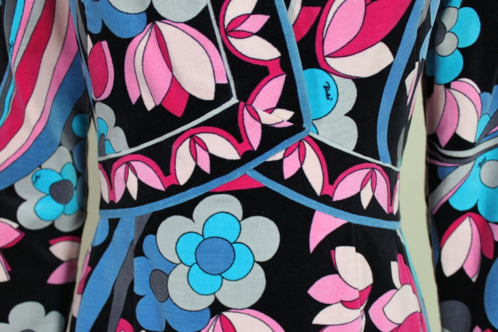 Pucci 1970s Velveteen Floral Print Dress For Sale 4