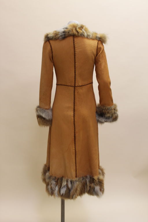 Women's North Beach Leather 1970s Coyote Trimmed Toffee-Leather Coat For Sale