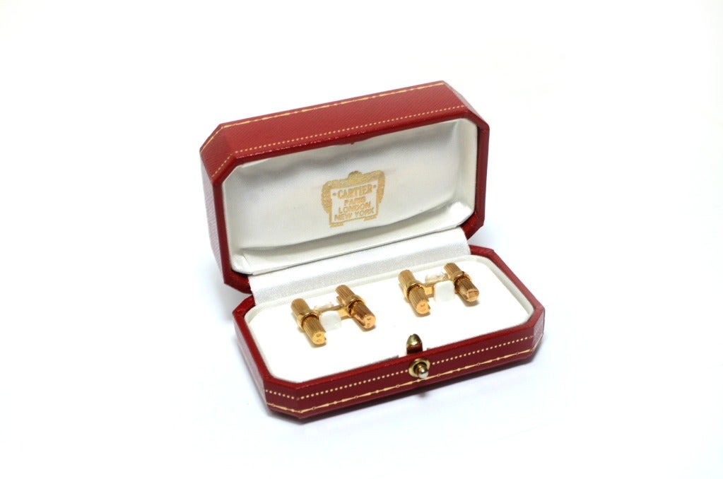 Cartier Yellow Gold Bar Cufflinks in Box. In Excellent Condition In Houston, TX