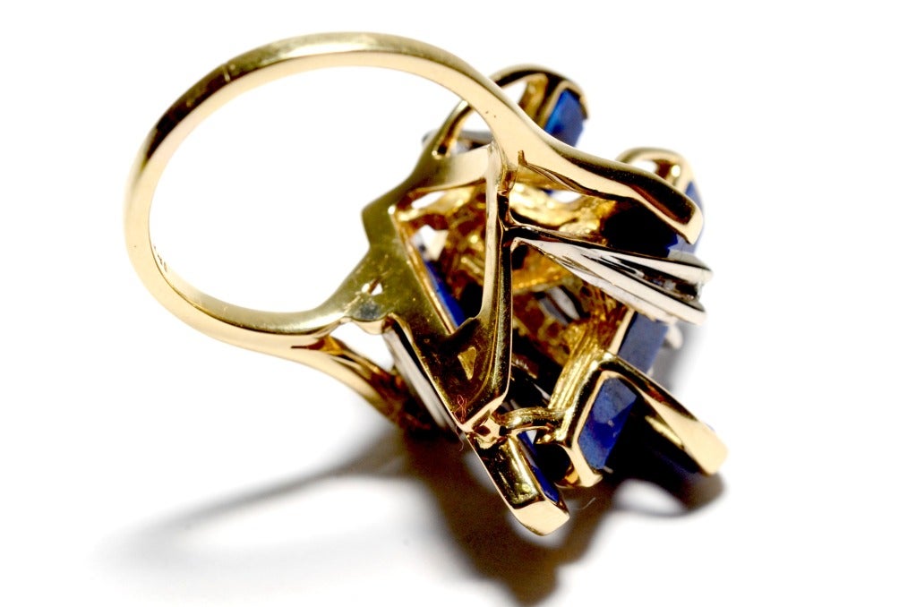 Women's  1970's  Lapis lazuli Diamond Yellow Gold Ring.