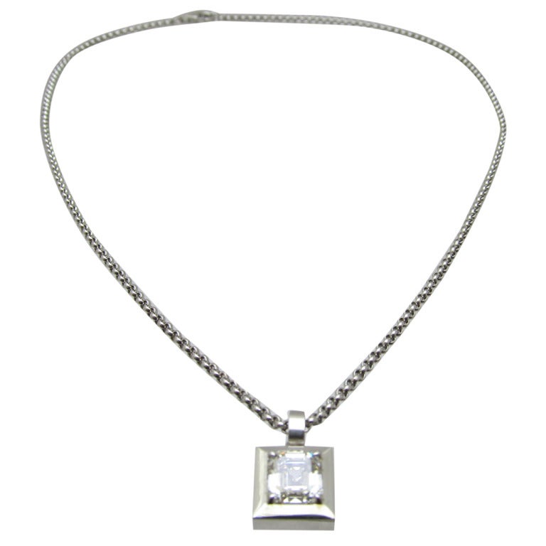 Chopard Diamond Pendant G.I.A.