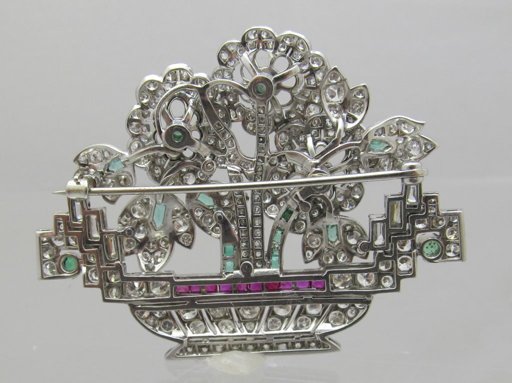 Art Deco Diamond Floral Brooch In Excellent Condition In New York, NY