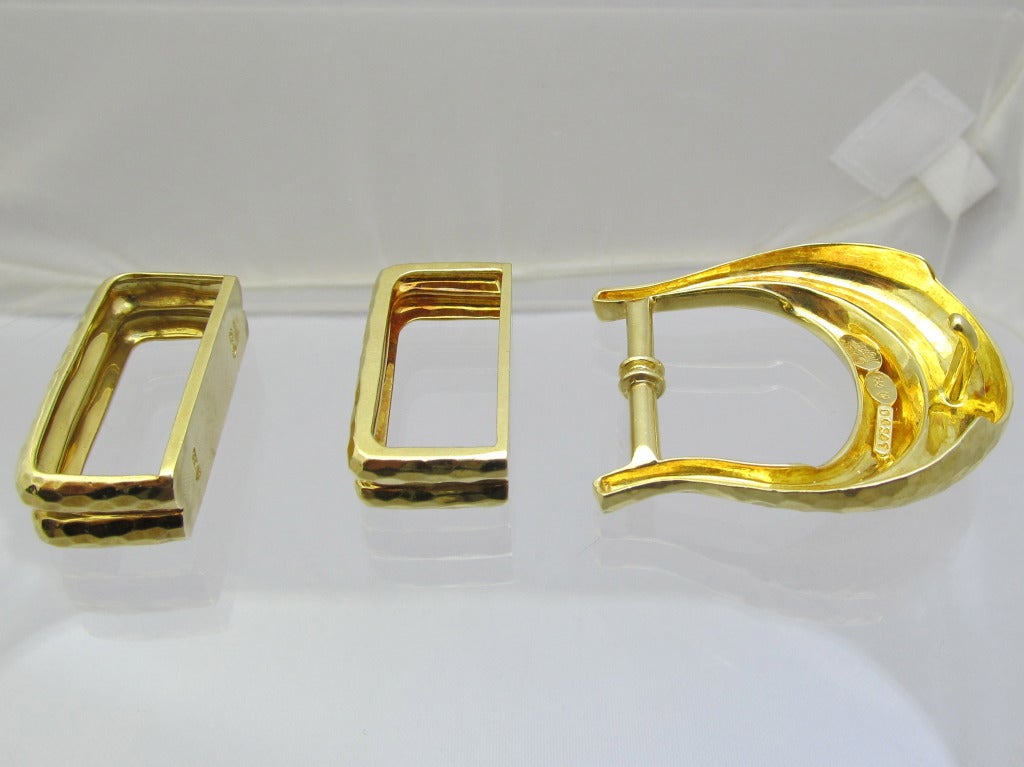 Dunay Hammered Gold Buckle In New Condition In New York, NY