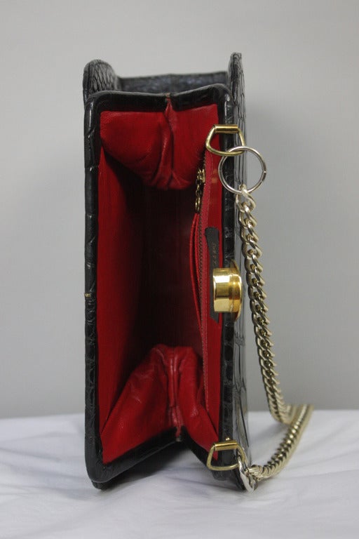 1950s Milgrim Crocodile and Chain Bag In Good Condition For Sale In New York, NY