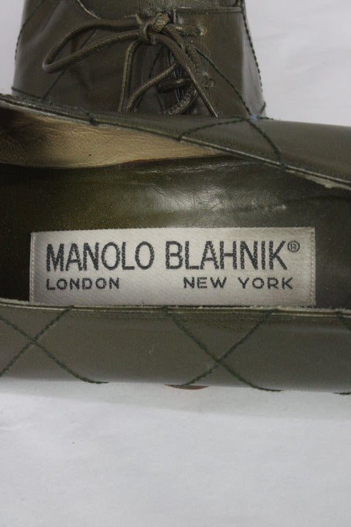 Women's 1980s Manolo Blahnik Olive Green Oxford Heels For Sale