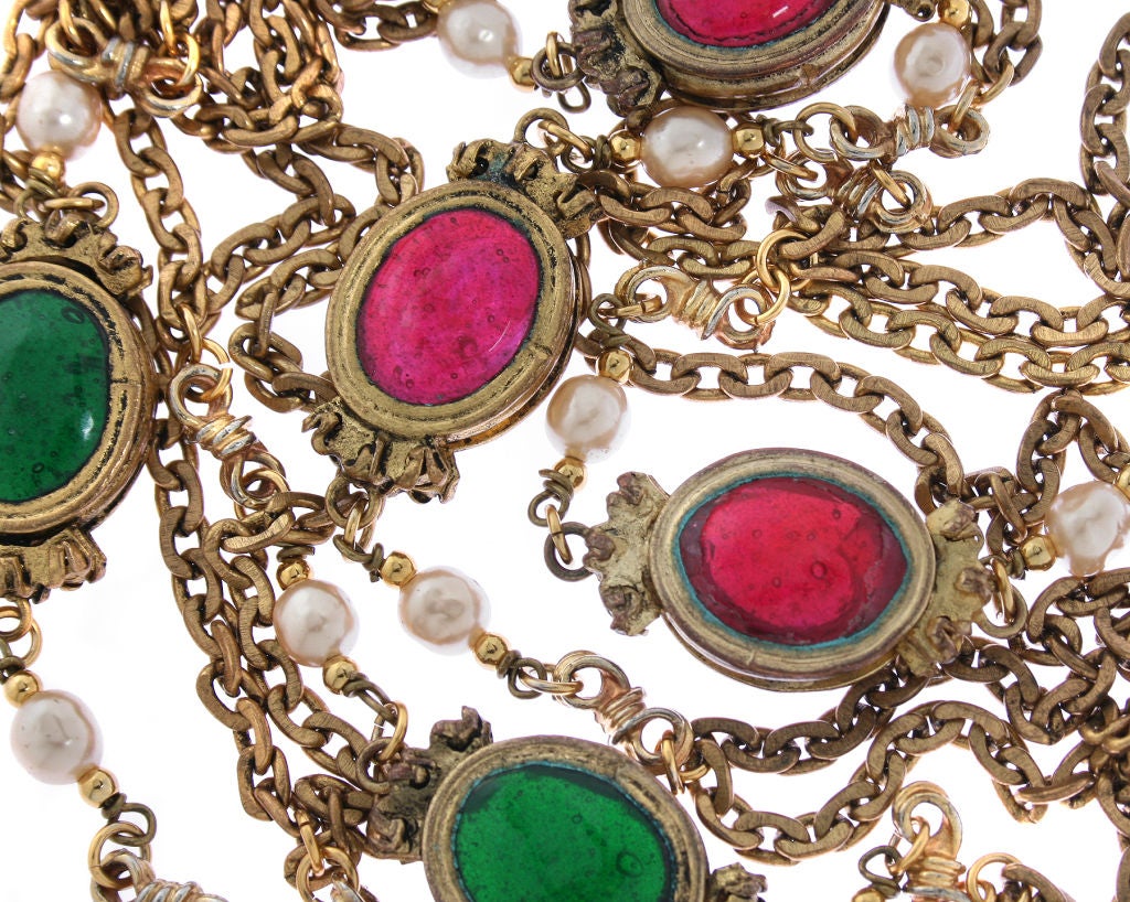 This is a beautiful and wearable early CHANEL  necklace.  It is great worn alone or as a great layering piece.