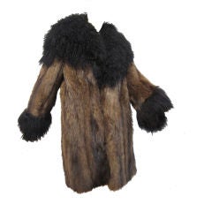 Fabuleux manteau en fourrure de zibeline avec manteau et manchettes en agneau de Mongolie