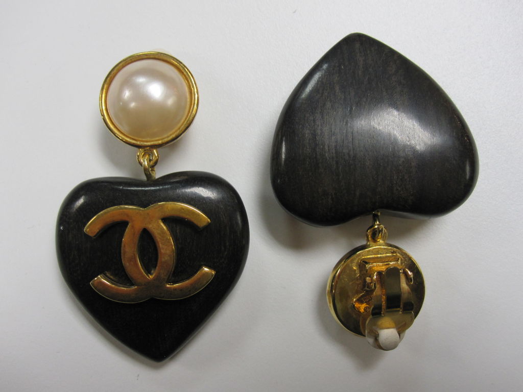 chanel earrings fake