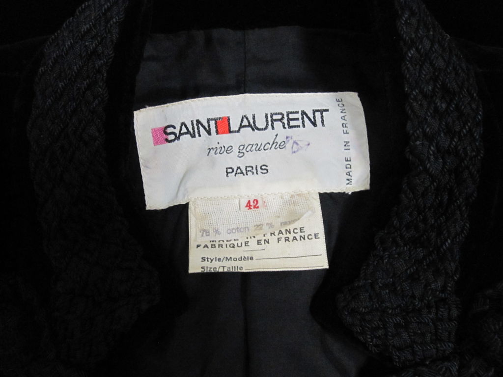Yves Saint Laurent Velvet 
