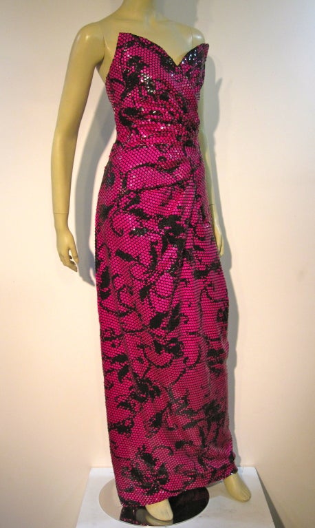 Women's Bob Mackie Slinky 70s Sequin Fuchsia and Black Strapless Column