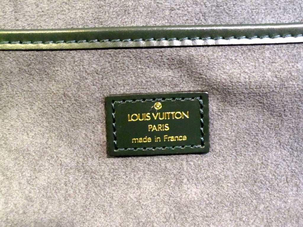 Louis Vuitton Epi Leather Travel Bag in Forest Green 6