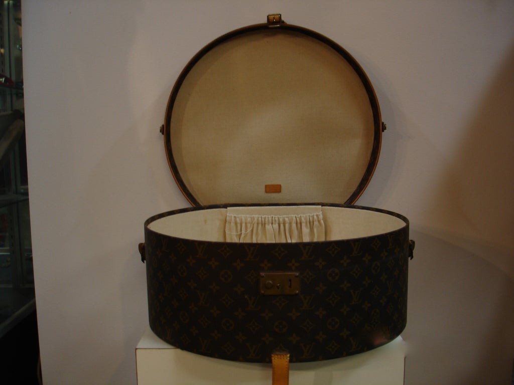 1970's Louis Vuitton Hardcase Hat Box at 1stDibs