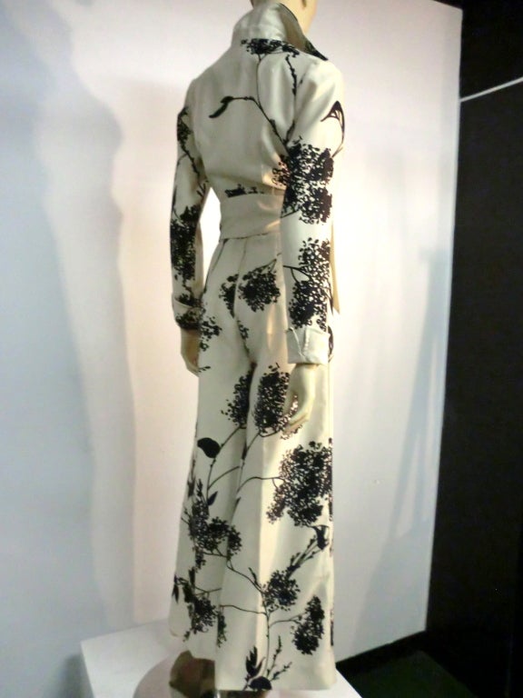 Women's Tori Richard Hawaiian Bold Black/White Floral Print Pantsuit