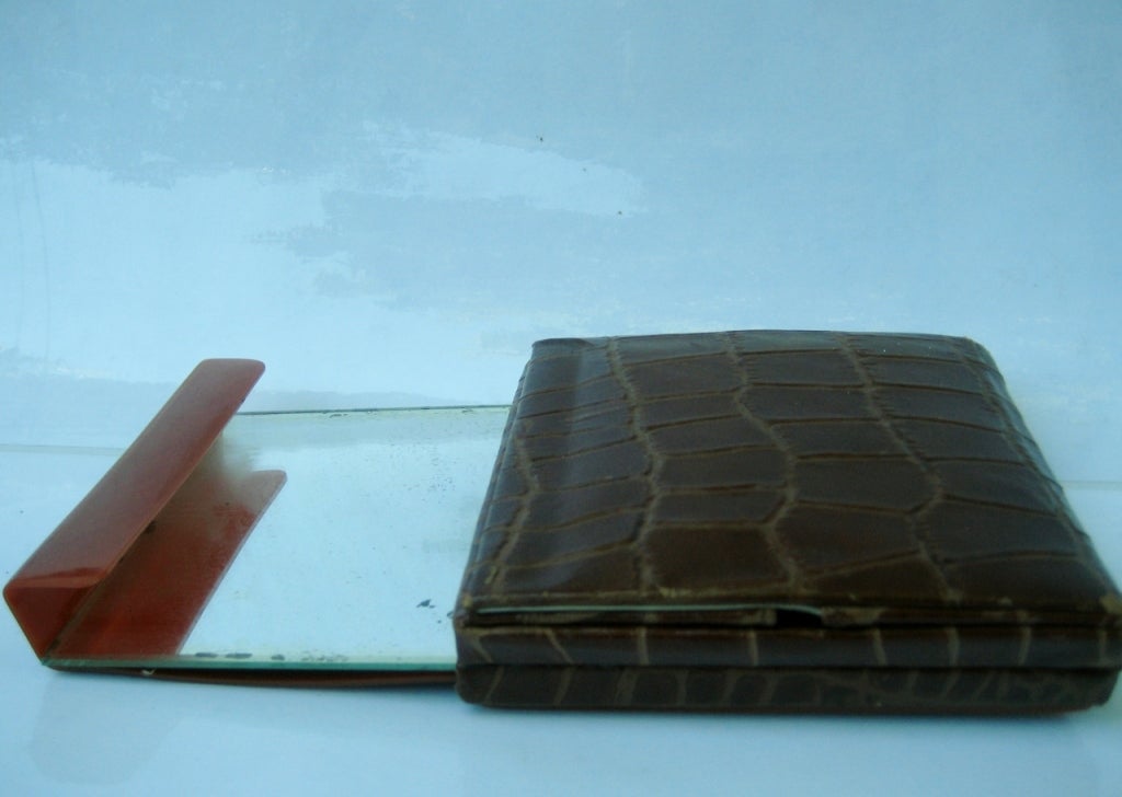 1940's Embossed Crocodile Compact with Bakelite Mirror Slide 2