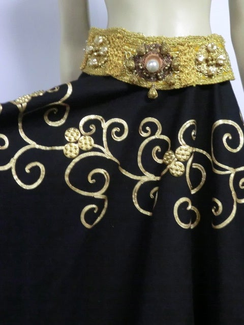 50s Gold coin and Braid Embellished Felt Circle Skirt Damen