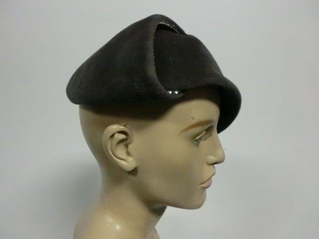 A great Otto Lucas 50s cocktail hat in grey high quality felt and rhinestones.  One size.  So chic.