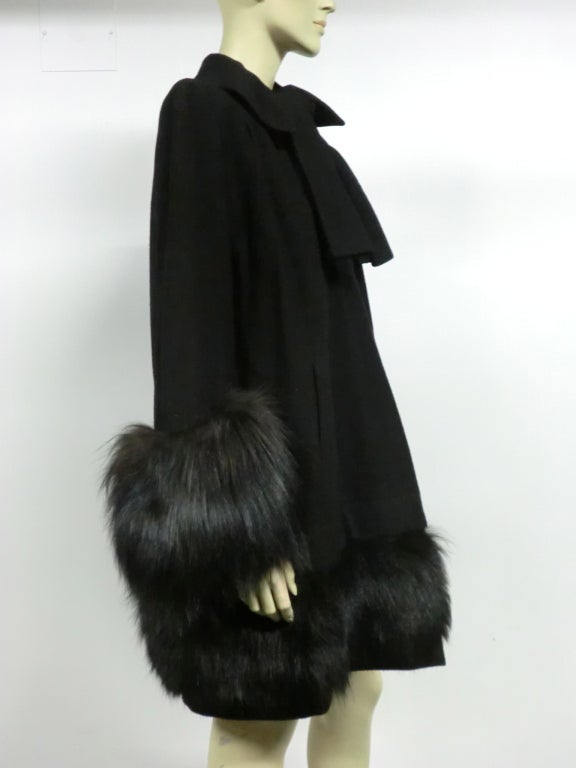 Women's 40s Black Wool Stroller Coat w/ Extravagant Fox Trim