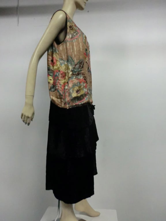 Women's 20s Gold Floral Lamé and Velvet Gatsby Dress w/ Buckle Detail