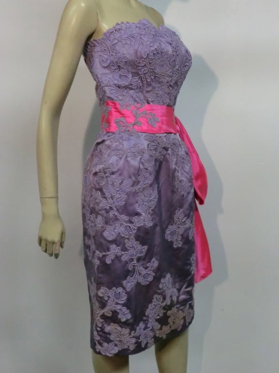 Women's Neiman Marcus 50s Lilac Lace and Fuchsia Silk Strapless Dress