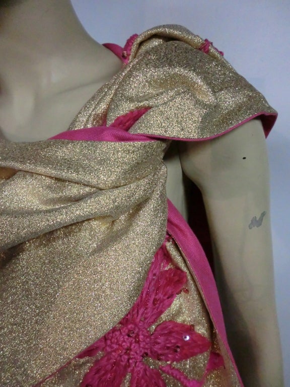50s Glam Gold Lame Evening Wrap w/ Fuchsia Lining and Embroidery 4