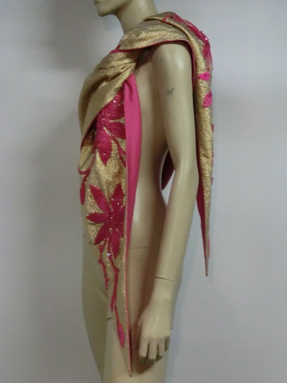 50s Glam Gold Lame Evening Wrap w/ Fuchsia Lining and Embroidery 6