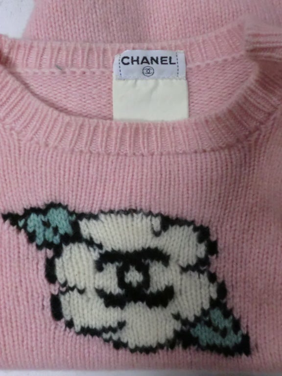 Women's Chanel Pink 4-Ply Cashmere Sweater with Camellia Logo