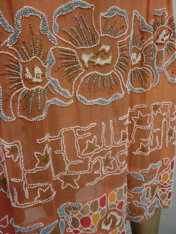 1920er Jahre Handgeketteltes und besticktes Pfirsich-Organdy-Teekleid 3