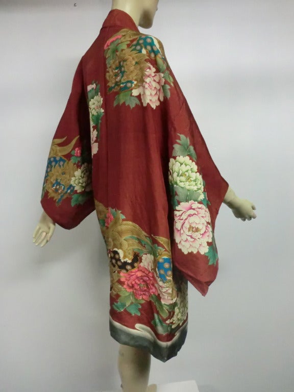 Women's or Men's 1940s Silk Print Kimono w/ Peony and Foo Dog Pattern