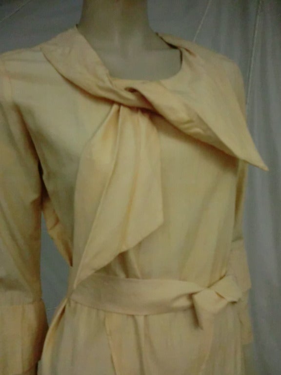 1920's Silk Day Dress with Incredible Seaming, Collar and Belt In Excellent Condition In Gresham, OR