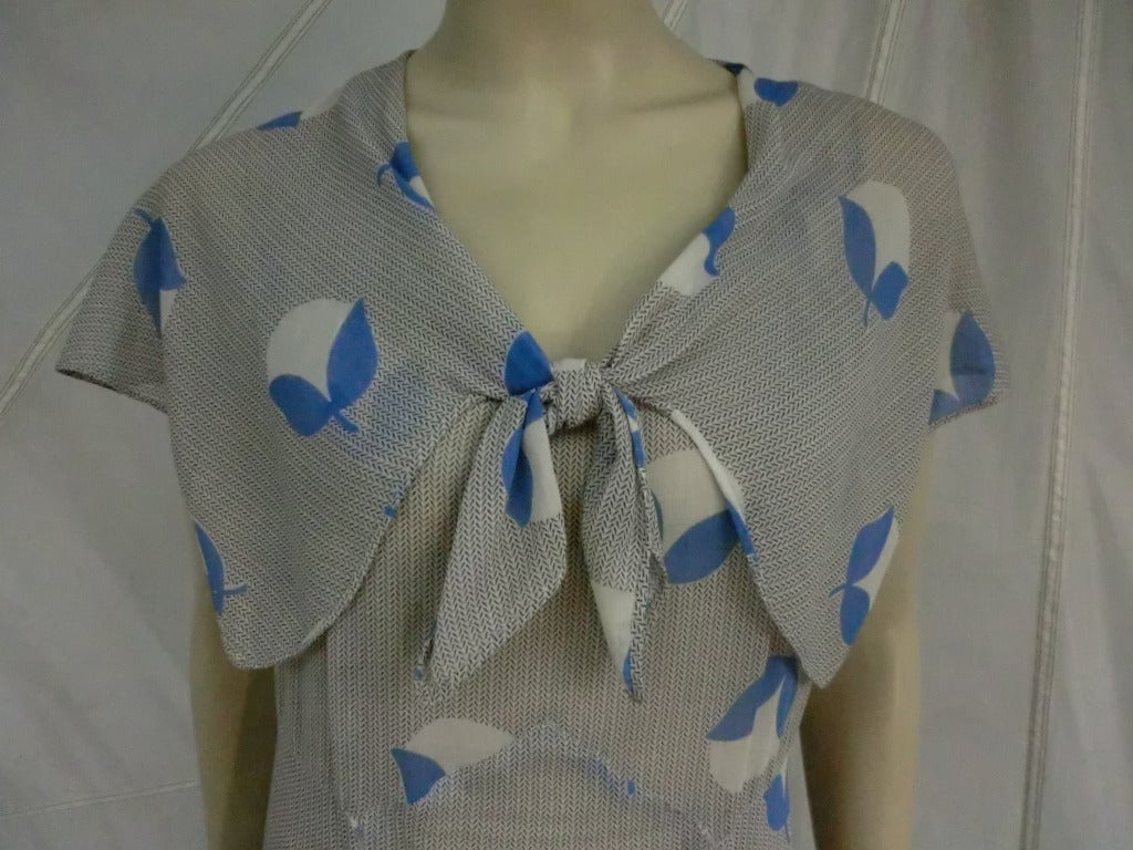 Art Deco 1920's Abstract Floral Print Cotton Voile Dress w/ Capelet In Excellent Condition In Gresham, OR