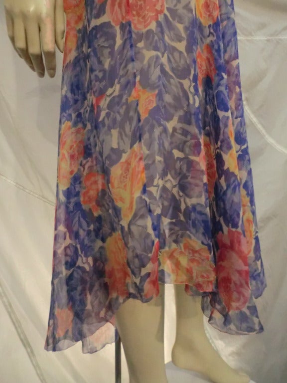 1920s Silk Chiffon Floral Print Dropped Waist Flutter Sleeve Tea Dress In Excellent Condition In Gresham, OR