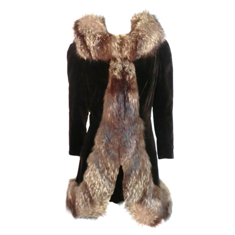 Incredible House of Worth Couture Velvet Evening Coat w/ Fox