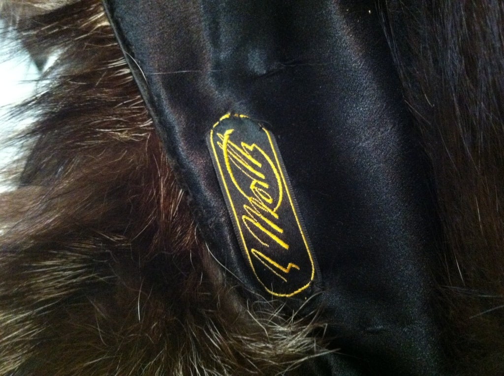 Incredible House of Worth Couture Velvet Evening Coat w/ Fox In Excellent Condition In Gresham, OR