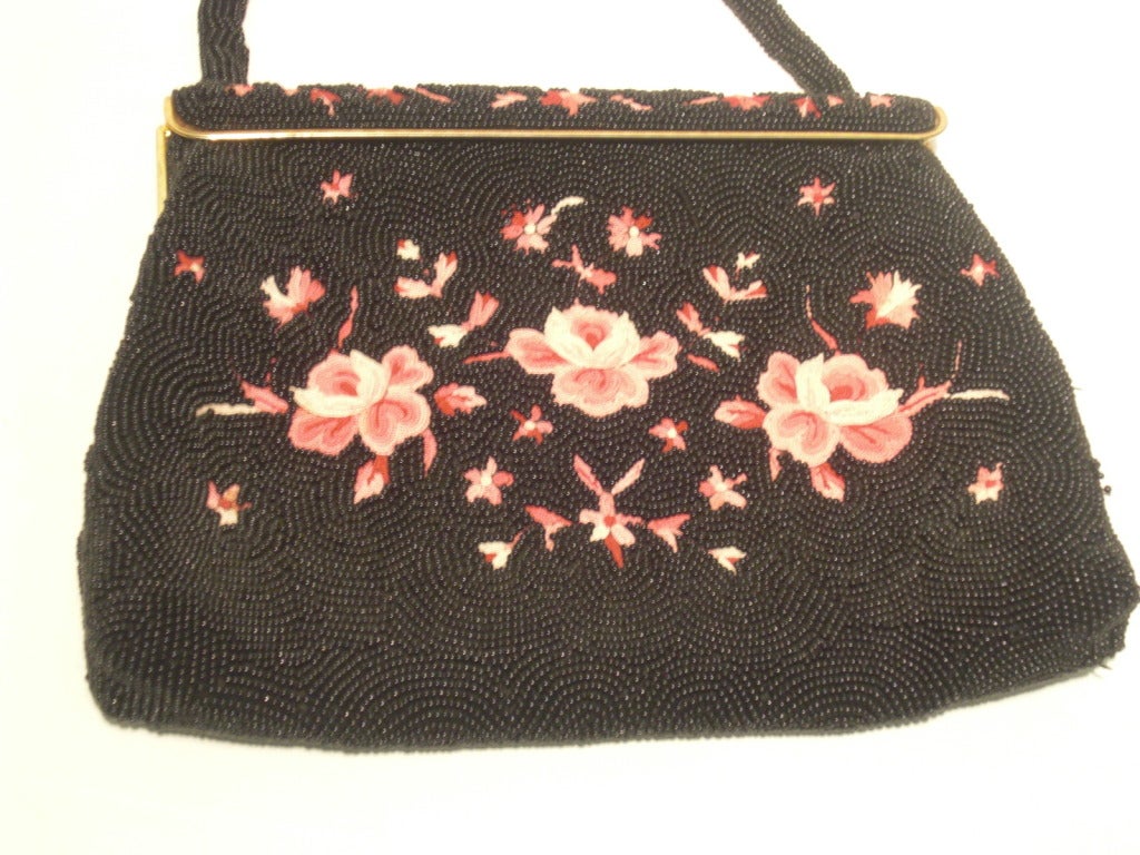 1950s French Beaded and Embroidered Handbag w Spring Hinge Closure In Excellent Condition In Gresham, OR