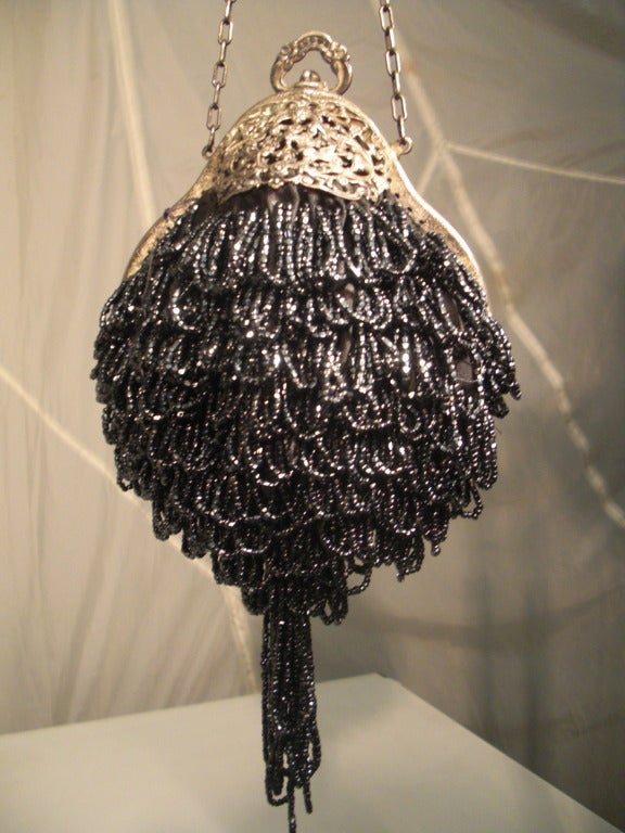 1920s Beaded Evening Bag in Charcoal Gray with Unique Shape In Good Condition In Gresham, OR