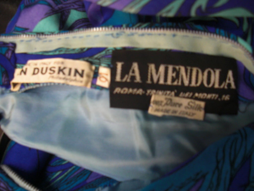 1970s La Mendola Silk Jersey and Chiffon Abstract Peacock Print Cocktail Dress For Sale 2