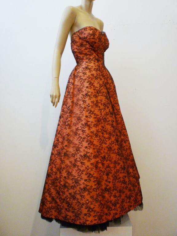 Couture Dior 1950s Silk Taffeta and Lace Ballgown 2