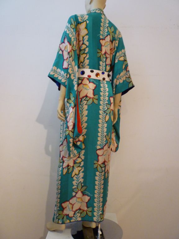 Women's or Men's Gorgeous 1920s Extravagantly Patterned Silk Floral Kimono