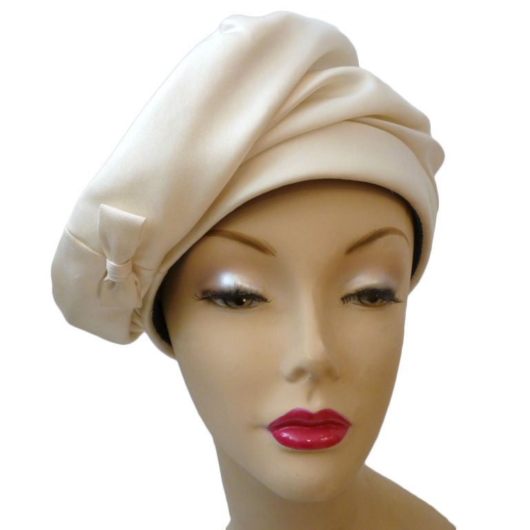 Smart Lilly Dache 50s  Ivory Silk Toque