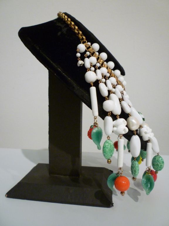 Women's 50s Milkglass and Fruit Bib Necklace  -  Haskell Style Unmarked