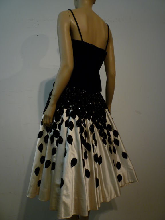Women's 1950s Couture Satin Circle Skirt w/ Leaf Applique