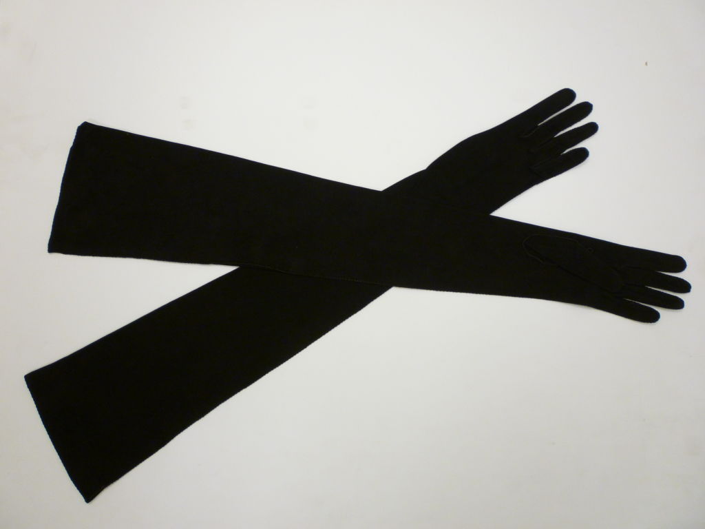 Women's 40s Black Suede Hand-Sewn Opera Gloves