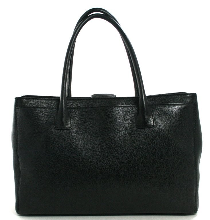 Women's Chanel Black Leather Cerf Tote