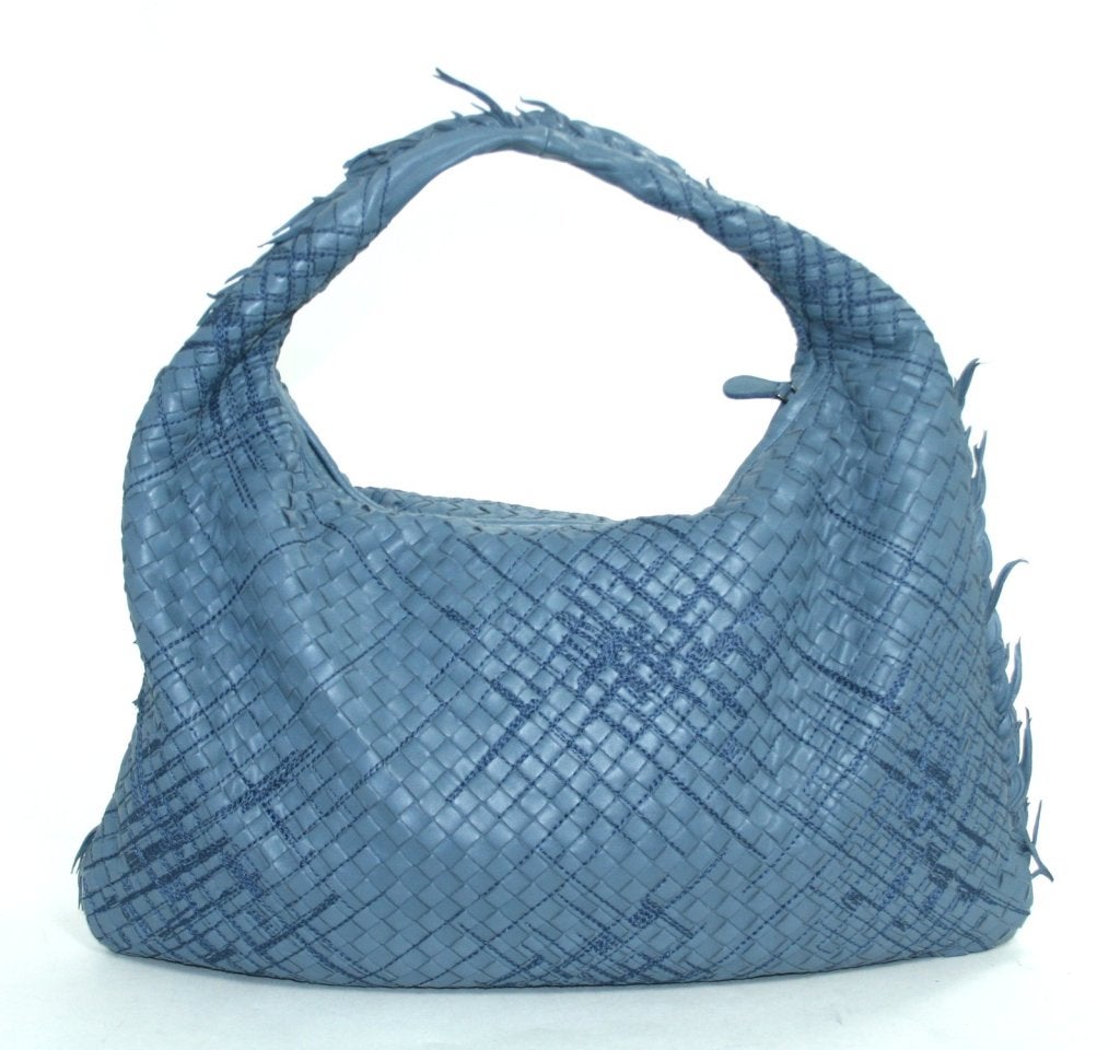 Bottega Veneta Krim Blue Leather Fringed Veneta Bag In Excellent Condition In New York City & Hamptons, NY