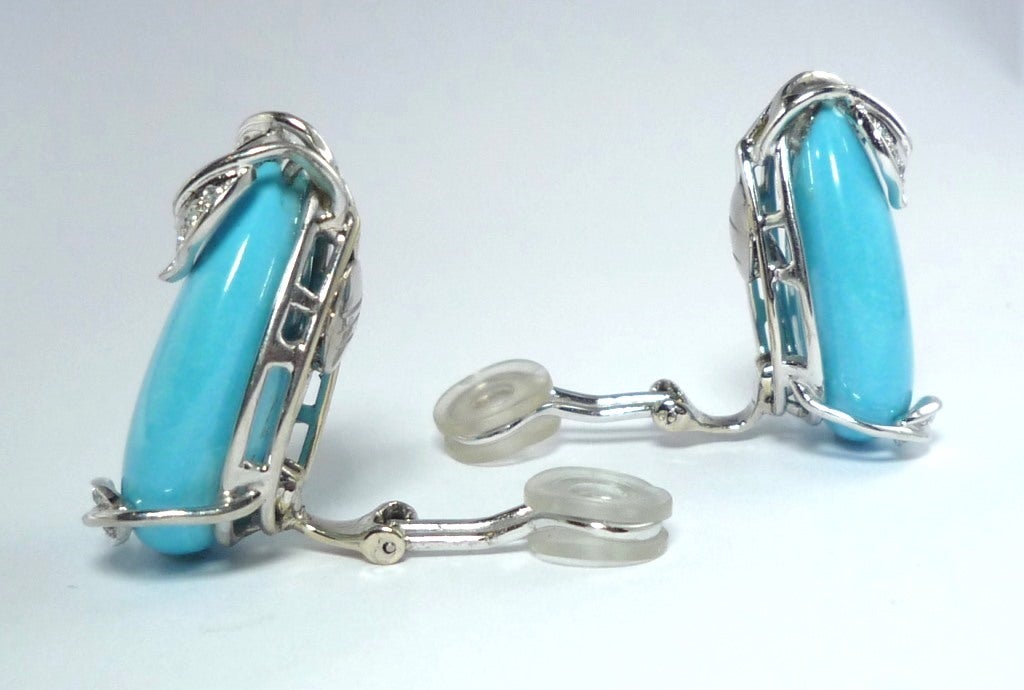 Fine Turquoise & Diamond Clip-On Earrings In Excellent Condition In Frankfurt, DE