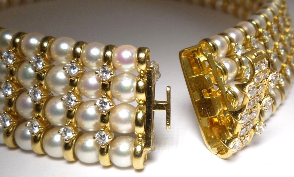 pearl dog collar