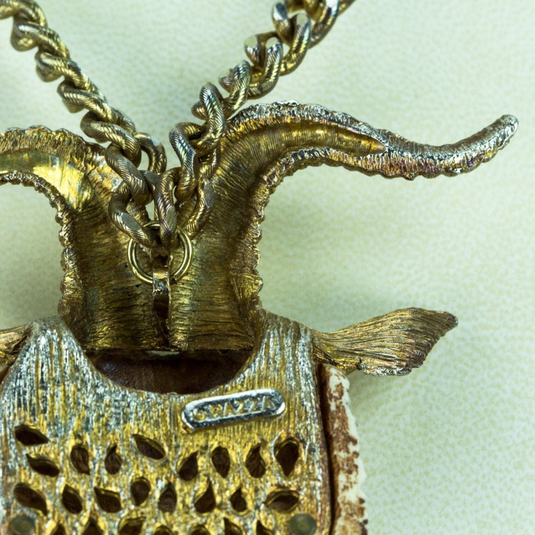 Razza Figural Animal Pendant Necklace in the Zodiac sign of the Goat C1970s In Excellent Condition In Montreal, QC