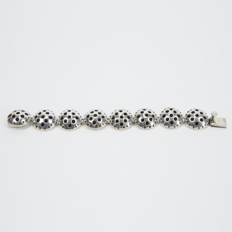 Modernist Sterling Silver Circle Link Bracelet Mexico Estate Fine Jewelry In Excellent Condition For Sale In Montreal, QC