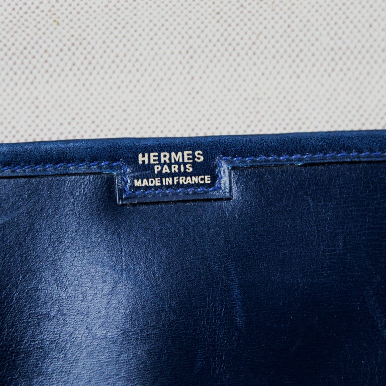 Authentic Vintage Hermes Navy Jige GM In Excellent Condition In Montreal, QC